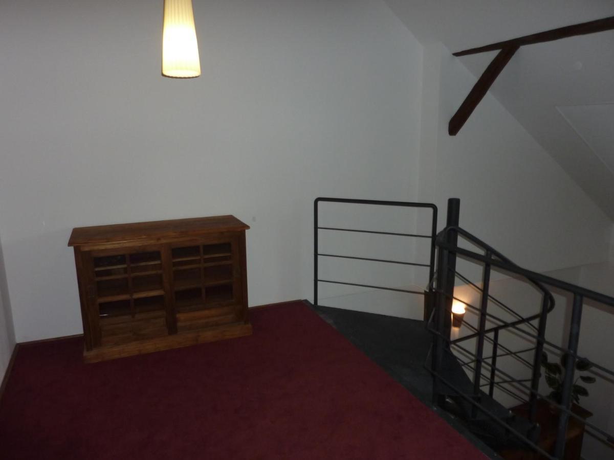 Holubnik Statecnych Zen Kralovych Hotel Luze Room photo